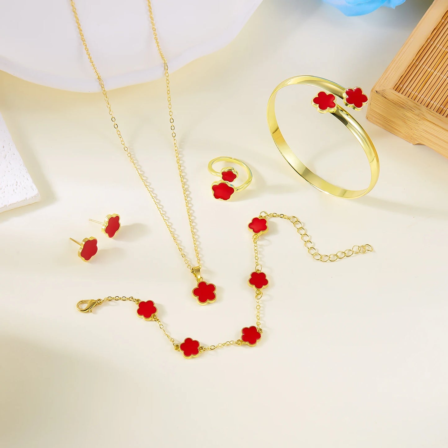 bracelet en or a fleure