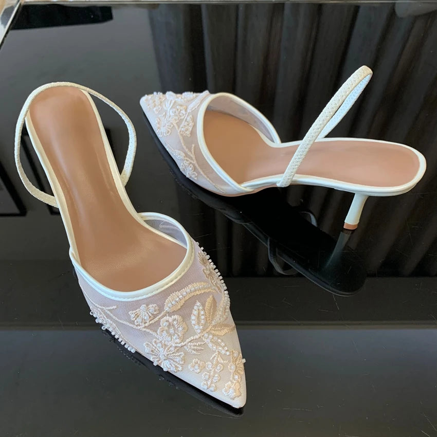 Escarpins blanc de manque de stylite pour femmes