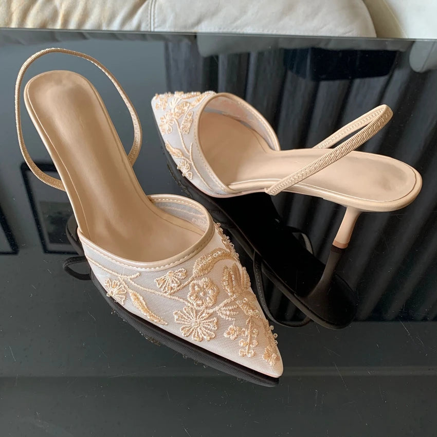 Escarpins blanc de manque de stylite pour femmes
